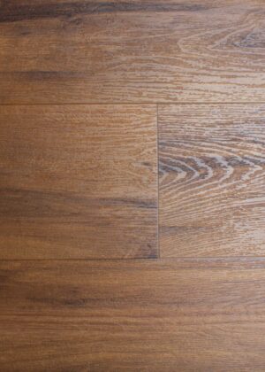 eStyle Symphony – Auburn Oak (Plank)